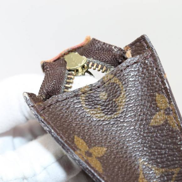 LOUIS VUITTON Monogram Bucket GM Pouch Accessory Pouch LV Auth 84282 - Picture 10 of 16